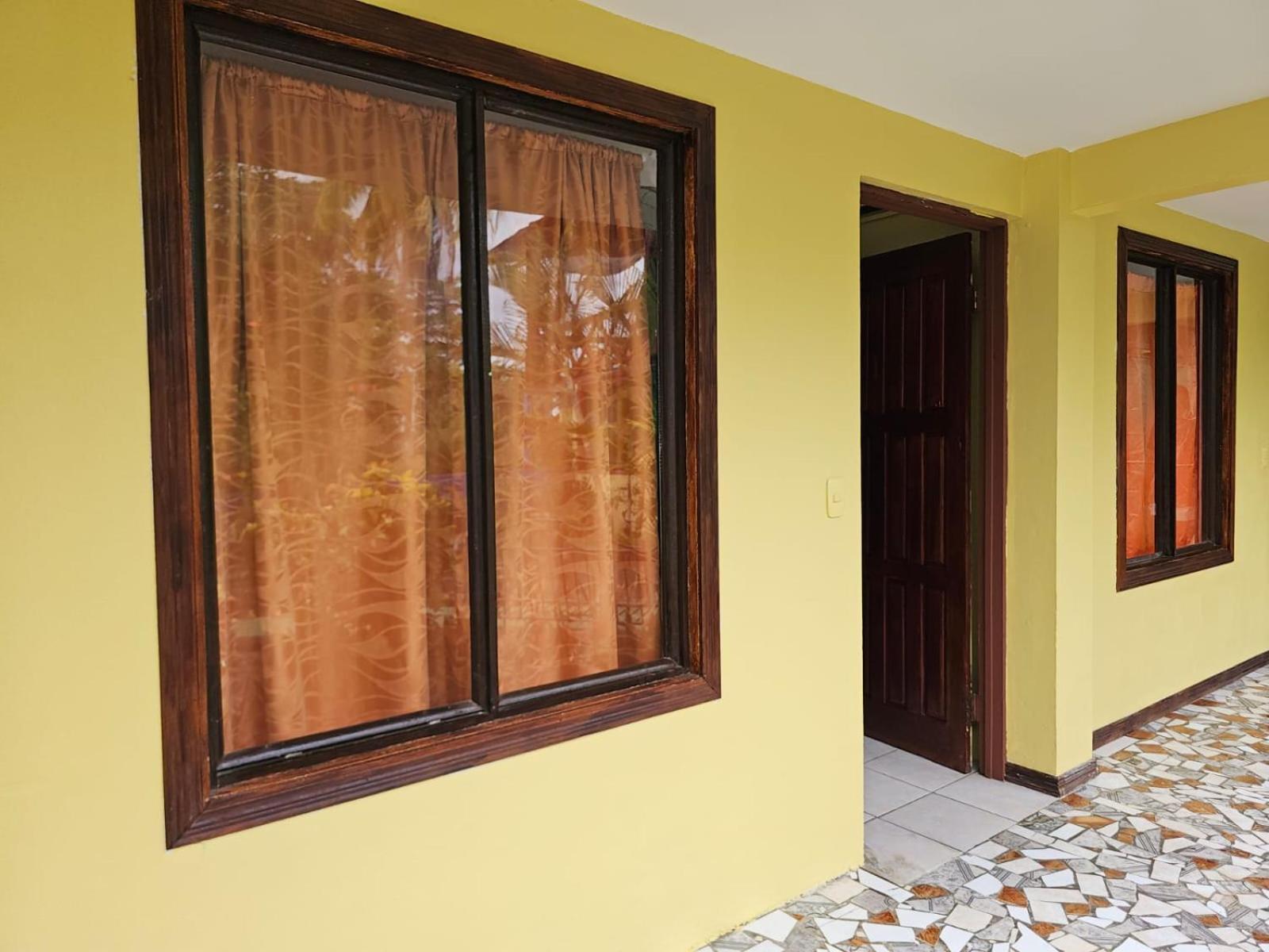 Cabinas Miss Miriam 2 Tortuguero Εξωτερικό φωτογραφία